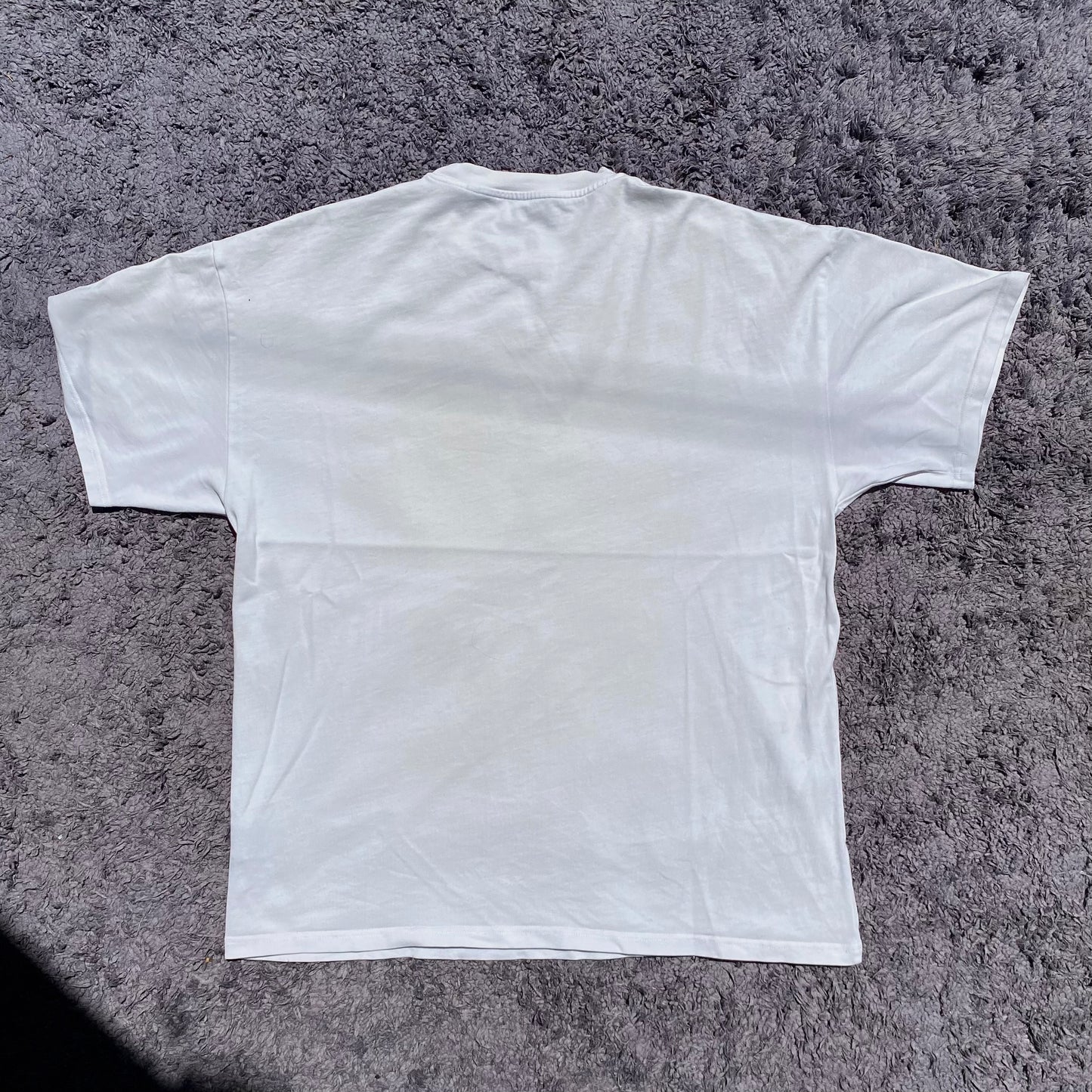 pink chiars meeting white tee