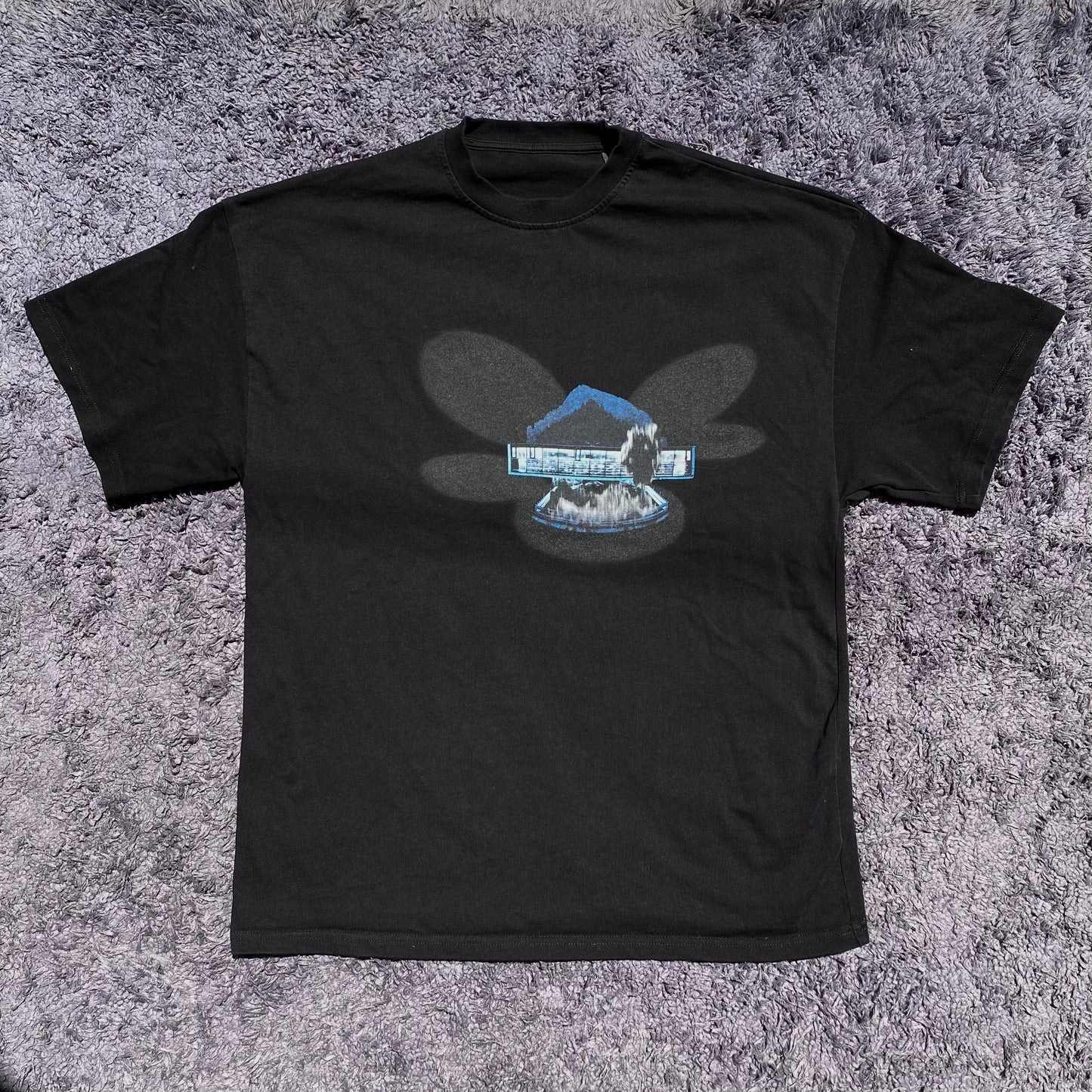 distant worlds tee