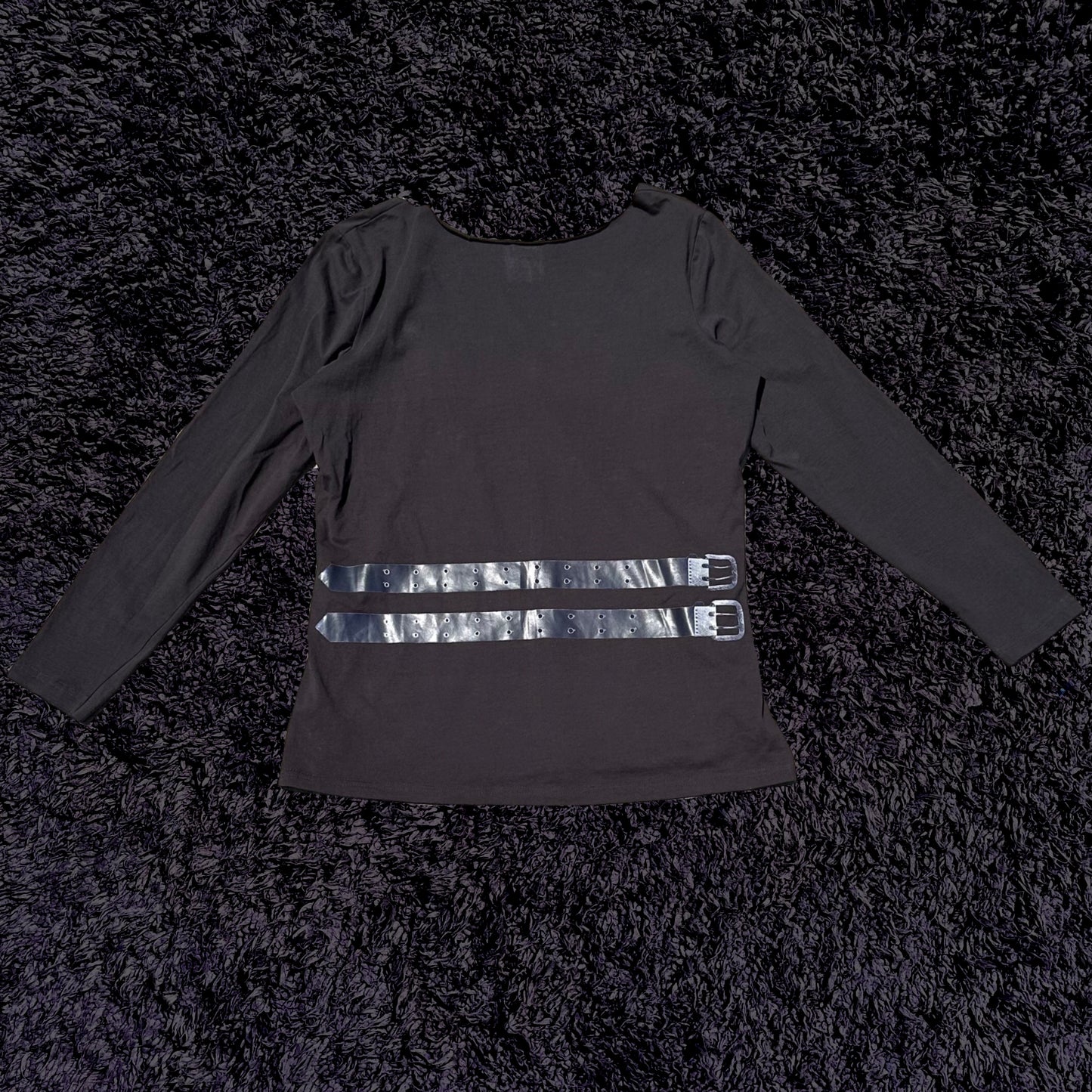 belt sleeze longsleeve top