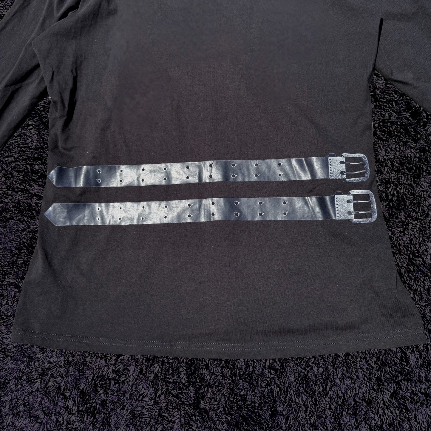 belt sleeze longsleeve top