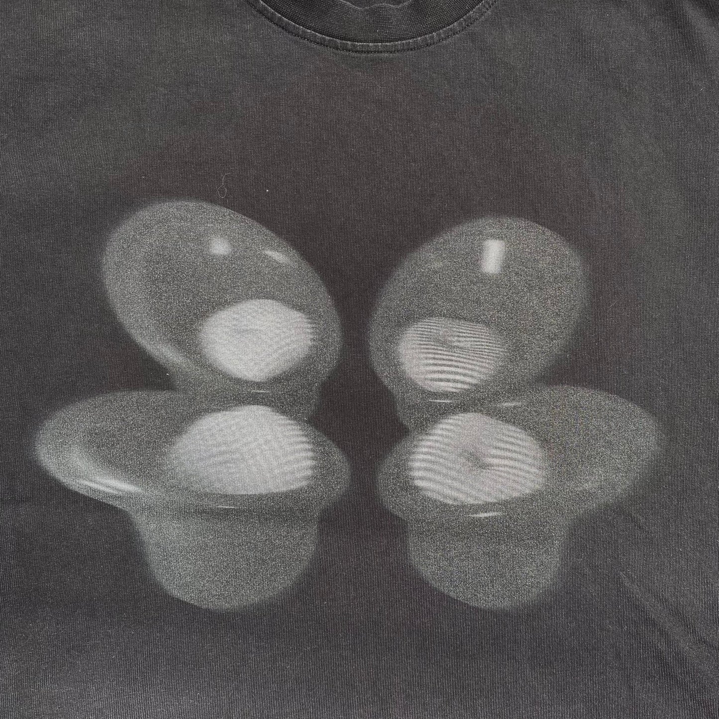 black chairs meeting tee