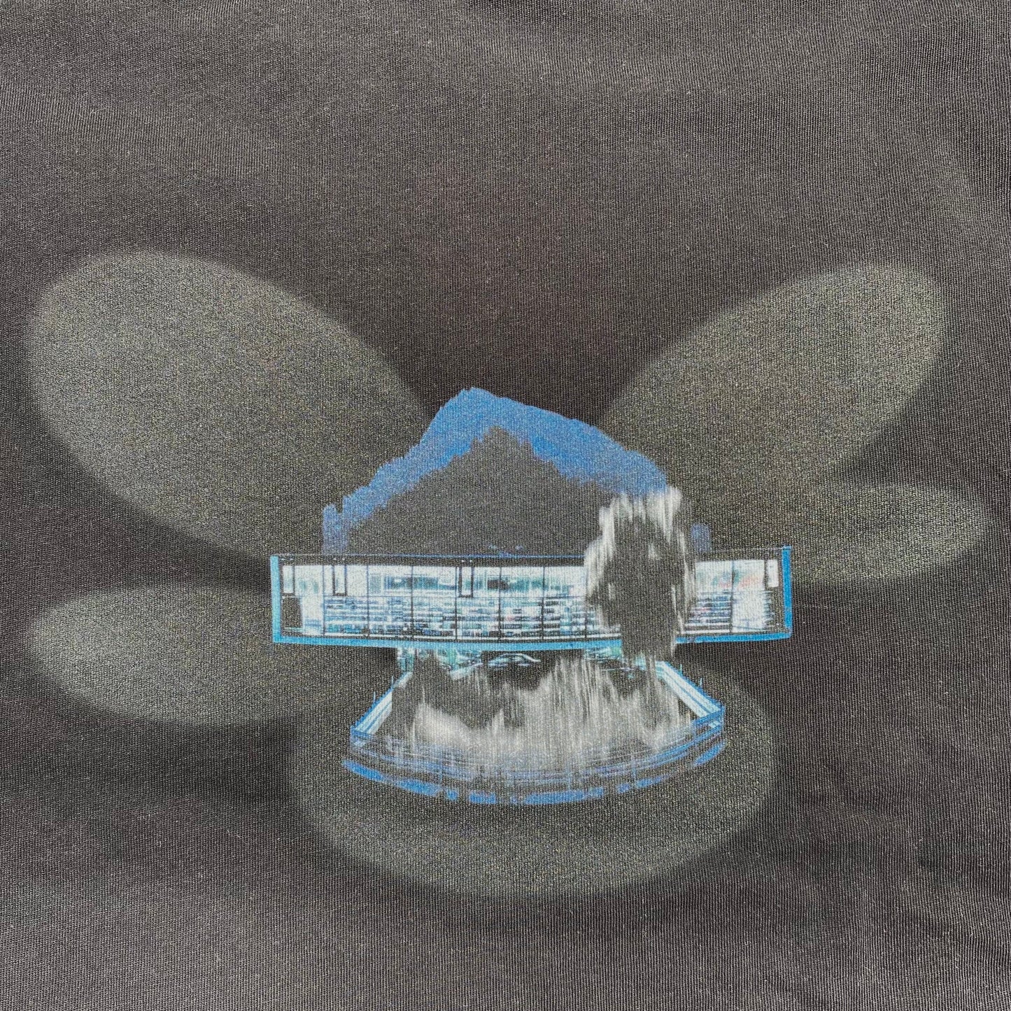 distant worlds tee