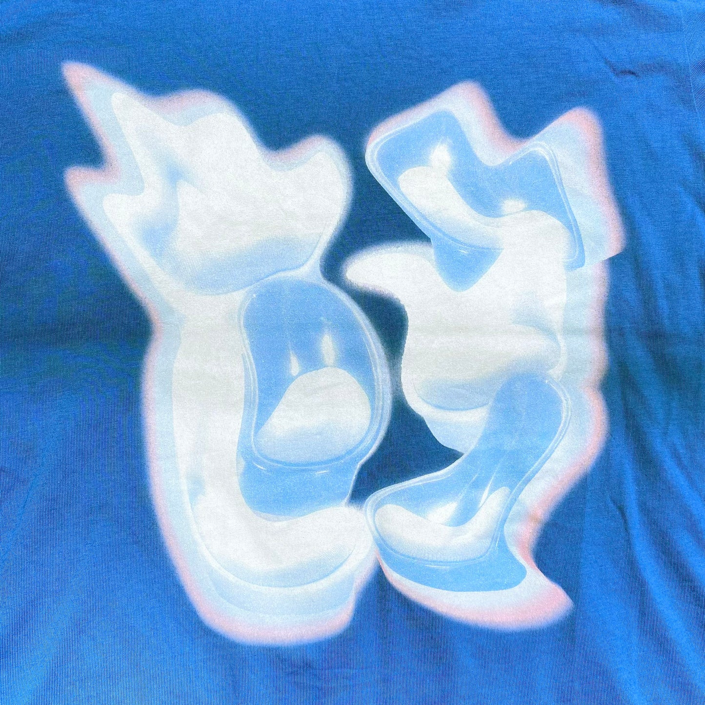 baby blue chairs gala tee