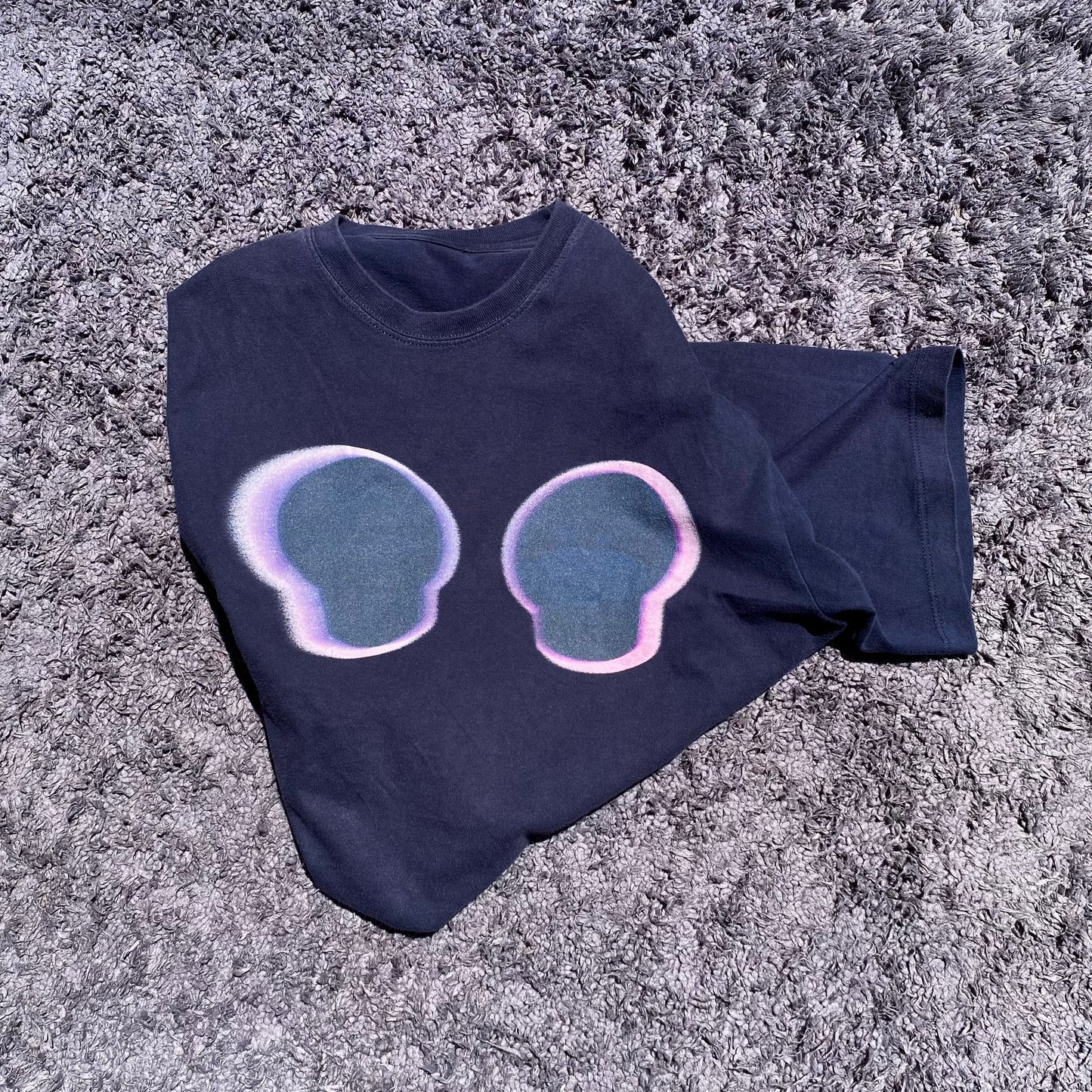 blue chairs date tee