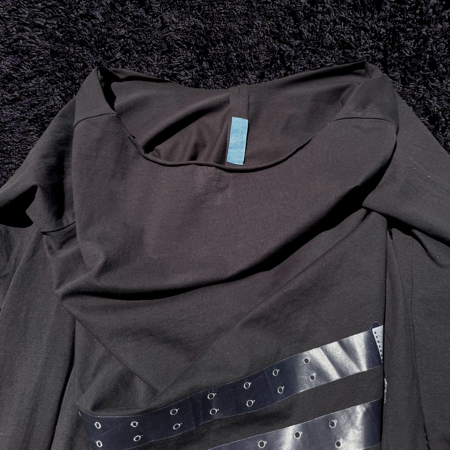 belt sleeze longsleeve top