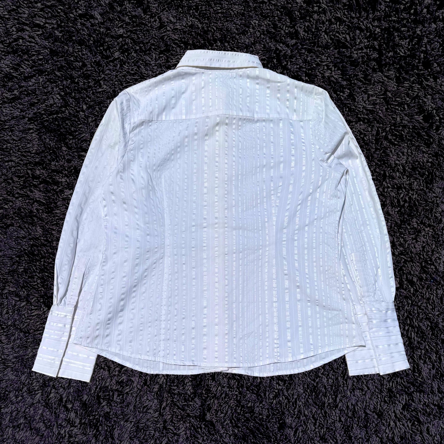 ceremony belts ruffle shirt